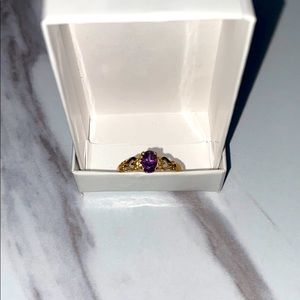 Amethyst Birthstone Ring (10karat gold)